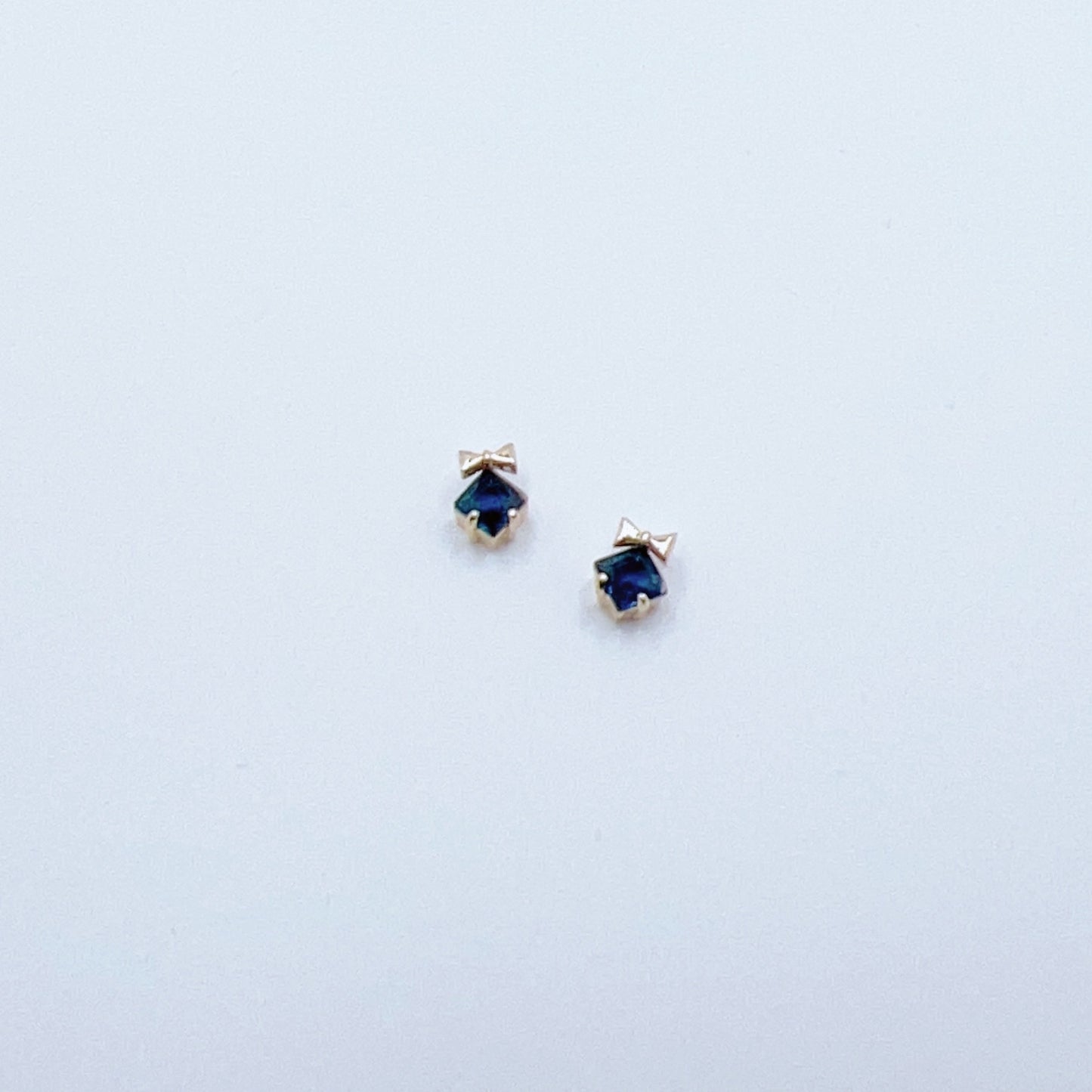Charms / Zircons #153